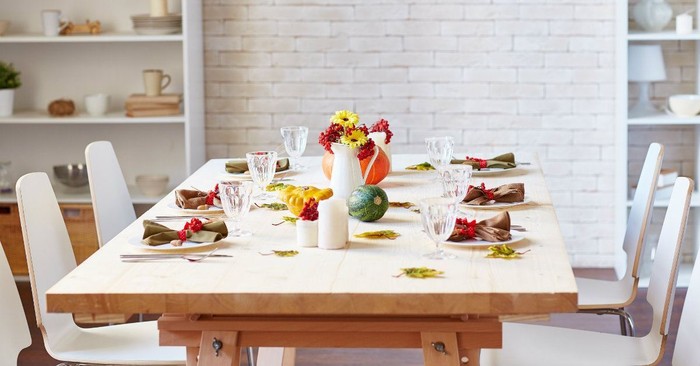 How to Celebrate the Holidays When There Is an Empty Chair at the Table