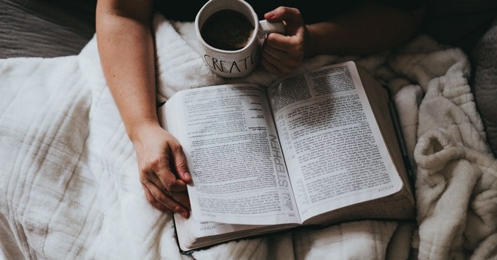 5 Unhelpful Bible Study Habits (And a Better Blueprint for Bible Study)