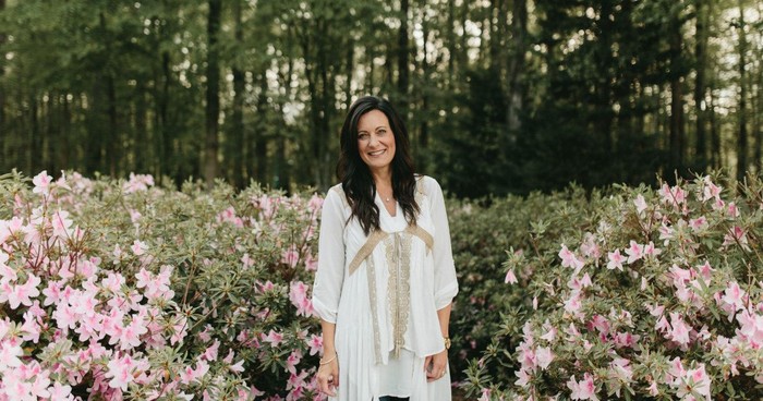 Lysa TerKeurst on Surviving Breast Cancer: "6 Life-Changing Actions that Helped Me Face the Unknown"