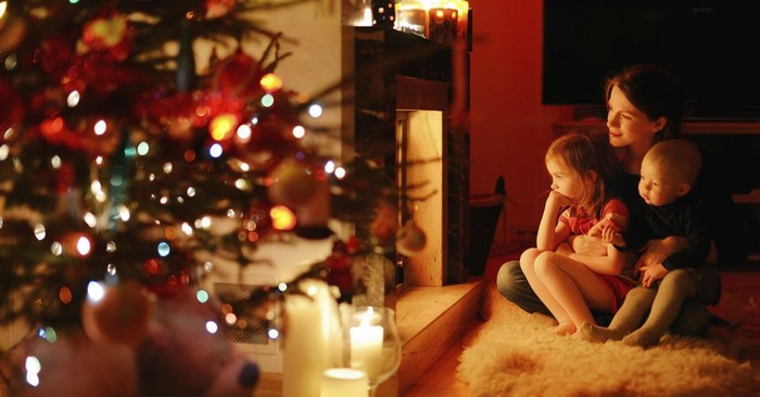 5 Ways to Build the Spirit of Christmas in Your Home