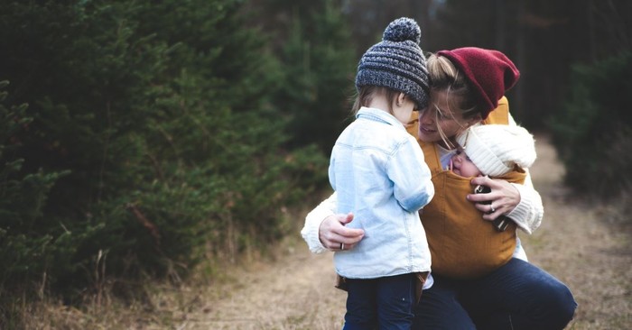 9 Simple Ways to Talk with Your Kids about God in Everyday Life