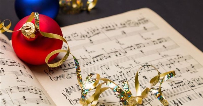 10 Songs of Hope to Prepare Your Heart for Advent