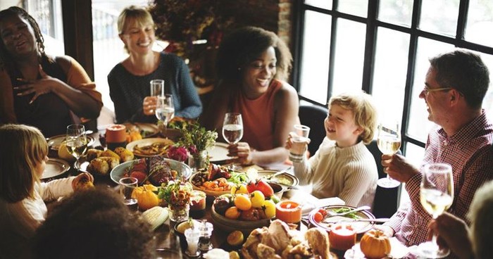 60 Interesting Conversation Starters for Thanksgiving Perfect For Around the Dinner Table