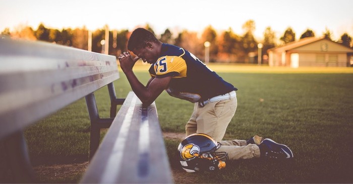 Atheist Groups Demands Investigation after 18 Alabama Football Players Are Baptized