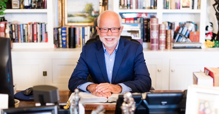 Jim Bakker Recovering at Home after Suffering from a Stroke