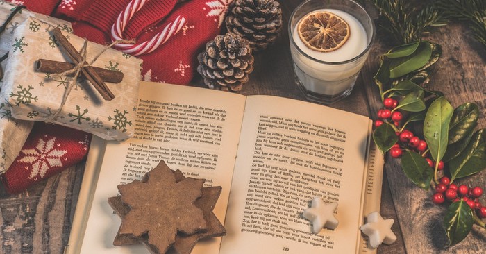 5 Christmas Traditions to Resurrect This Year
