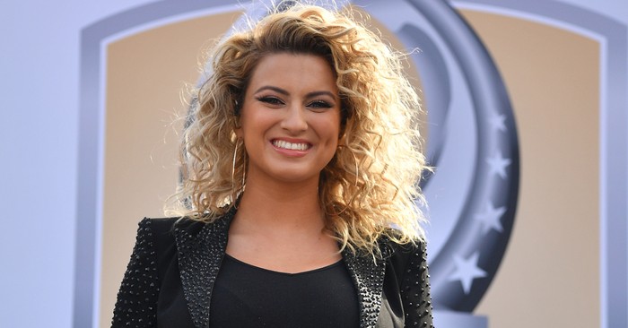 'My Identity Is in Christ,' Not Fame, Singer Tori Kelly Says of Staying Grounded