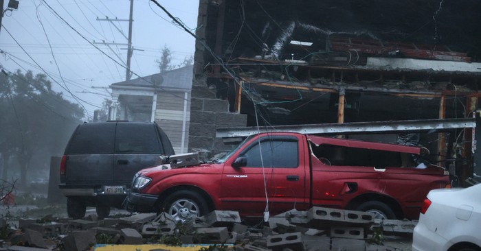 Televangelist Jesse Duplantis Responds to Criticism about Failing to Provide Hurricane Relief, Says Church Has Donated $100,000 Worth of Generators