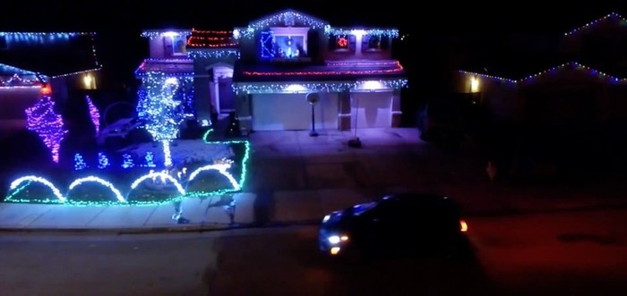 'The Sound Of Silence' Christmas Light Show