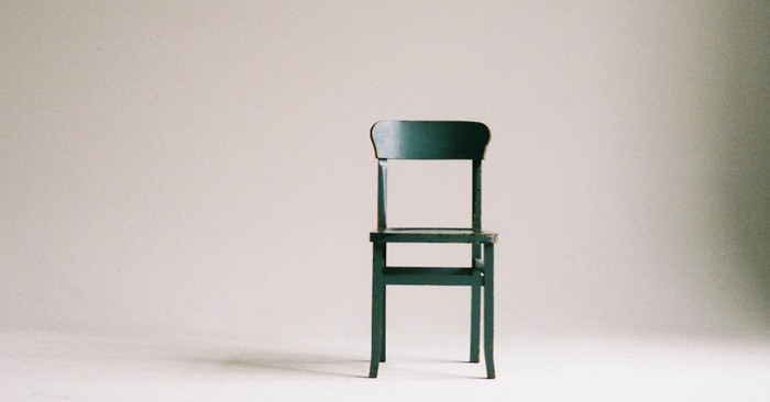 7 Ways to Navigate the Empty Chair this Holiday Season