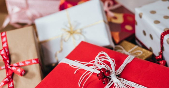 3 Ways to Avoid Self-Indulgence This Holiday Season