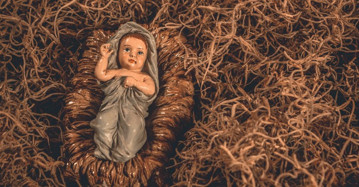 Meaningful Ways to Keep Christ in Christmas