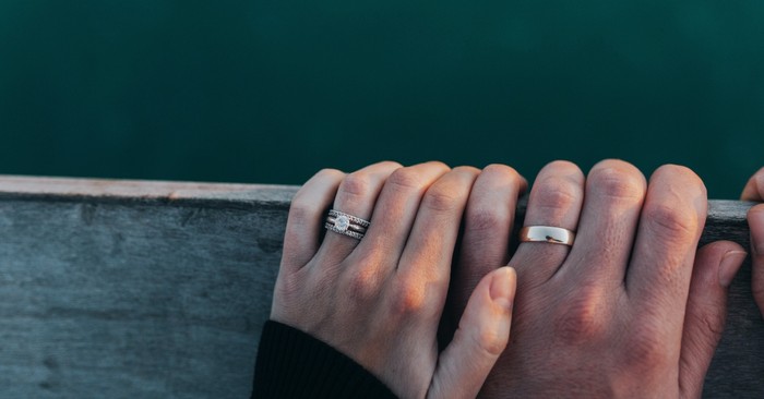 18 Simple Prayers to Offer Up for Your Marriage