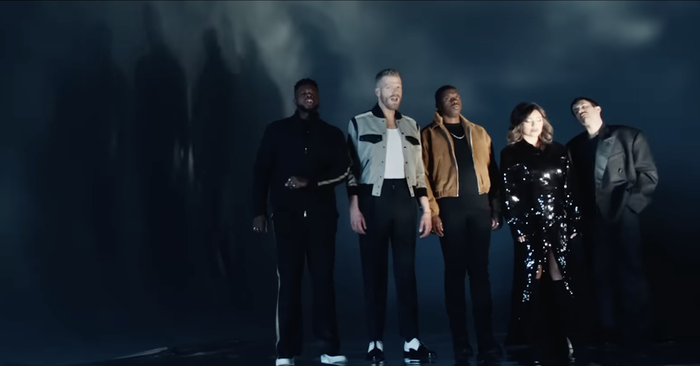 Pentatonix Performs Christmas Song 'Prayers For This World'