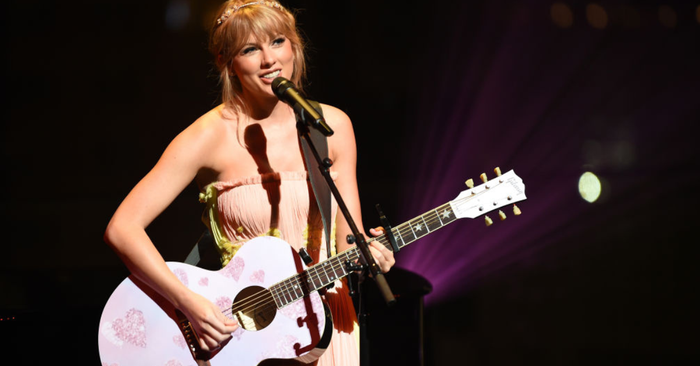 Explicit Lyrics on Taylor Swift's New Album Have Moms Warning: It's 'Not For' Kids