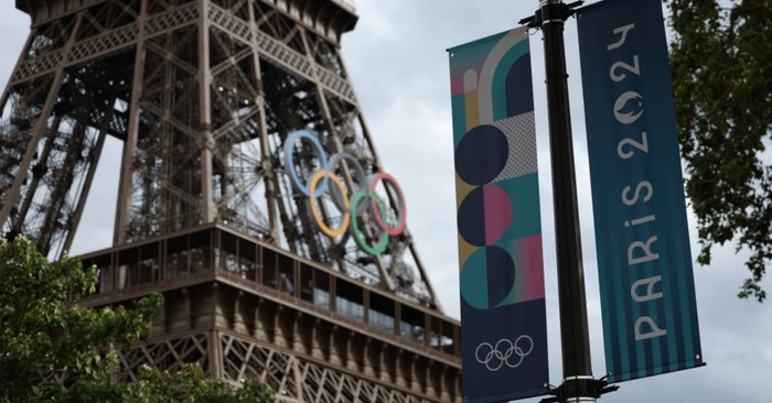 French Bible Society Gives 200k Bibles Away at Paris Olympics