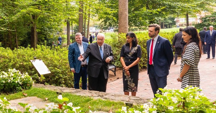 JD Vance Honors the Gospel during Visit to Billy Graham Library, Says ‘The Gospel Belongs to Everyone’