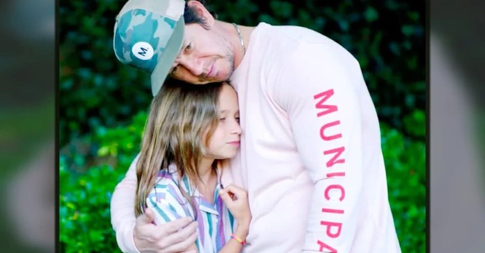 Mark Wahlberg Honors His Daughter, Grace, and Seeing This Proud Dad in Action Is So Sweet