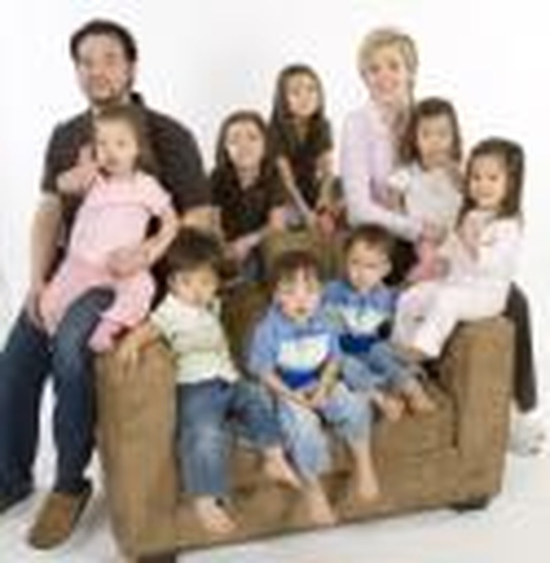 Chaos Multiplies in Second Season of "Jon & Kate Plus 8"