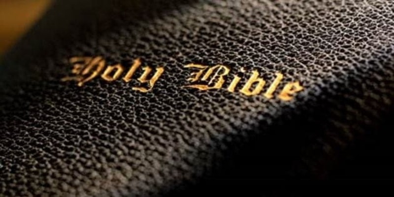 2 Easy Ways You Can Fit Daily Bible Time into Your Busy Life