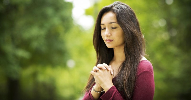 Is it Okay for Christians to Pray to Mary?