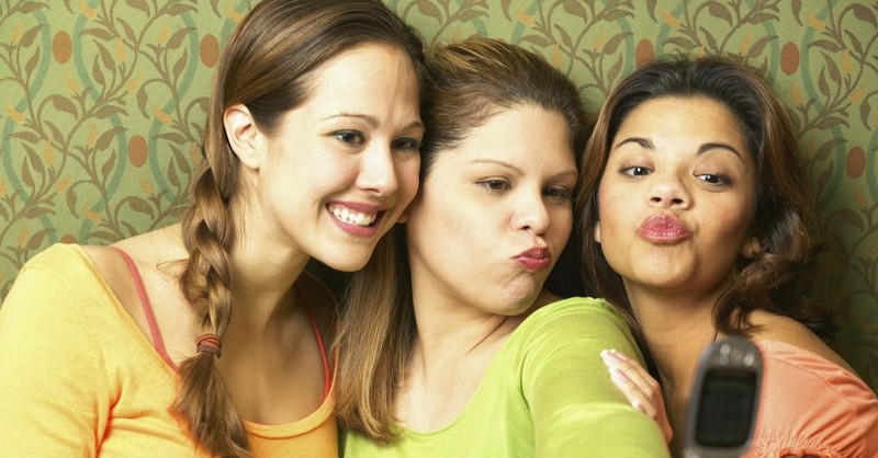 How Does the "Selfie Culture" Affect Young Women Today?