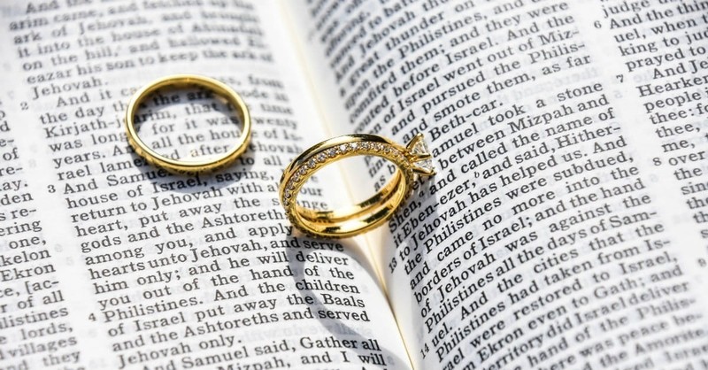 4 Scriptures to Share with Newlyweds