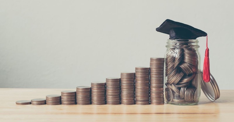 How to Help Your Teen Avoid Student Loan Debt