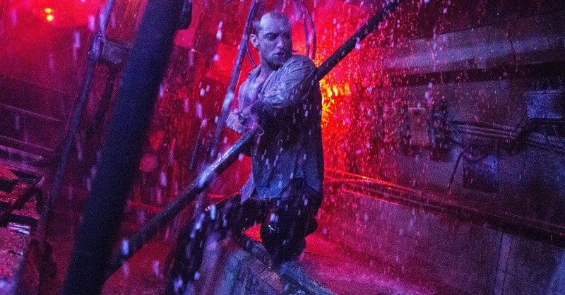 <i>Black Sea</i>'s Thrilling, Twisty Ride Freshens Up the Heist Genre