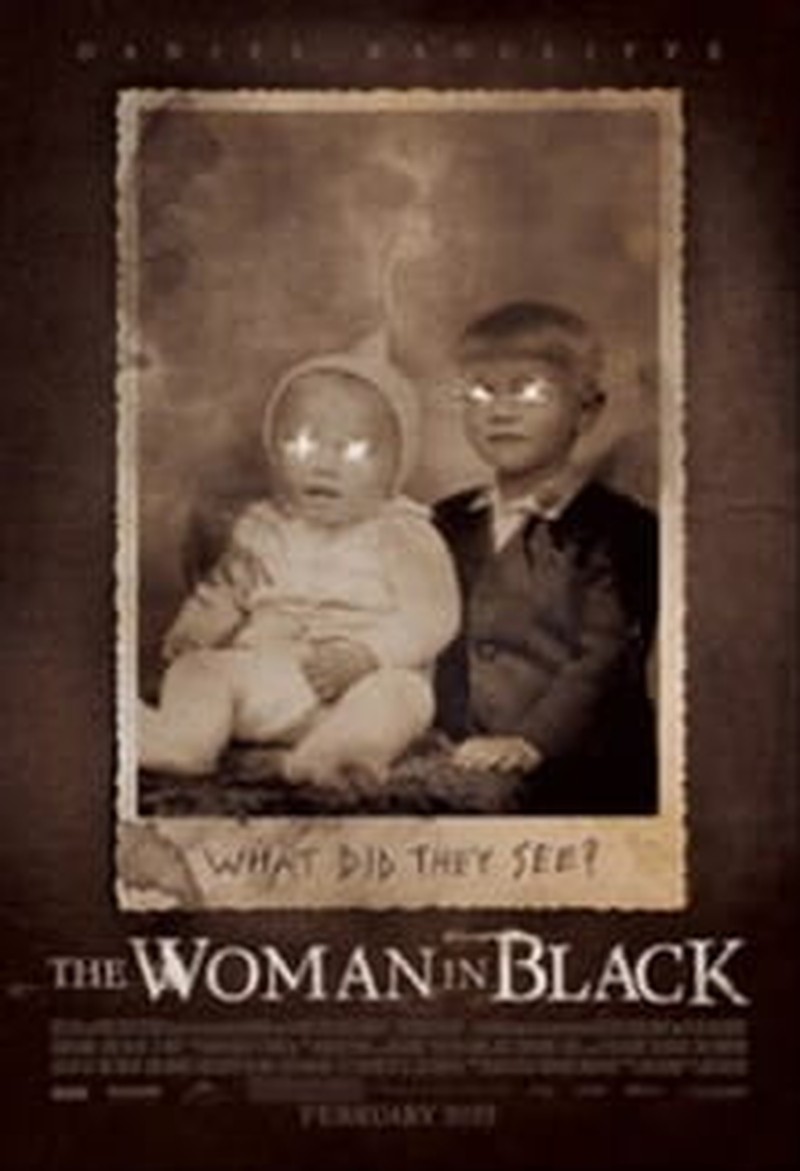 Daniel Radcliffe Fades in <i>Black</i>
