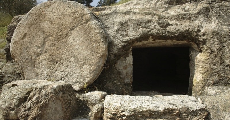 jesus closed tomb