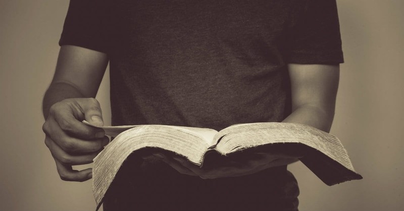 8 Scripture Passages You Need to Memorize