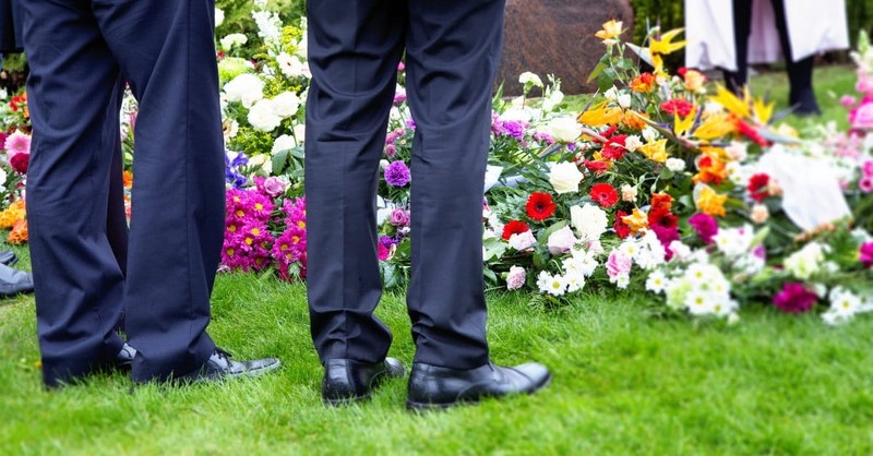 5 Strategies for Faithfully Preaching an Unbeliever’s Funeral