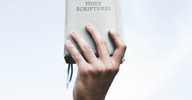 8 Reasons to Cling to Scripture in Suffering