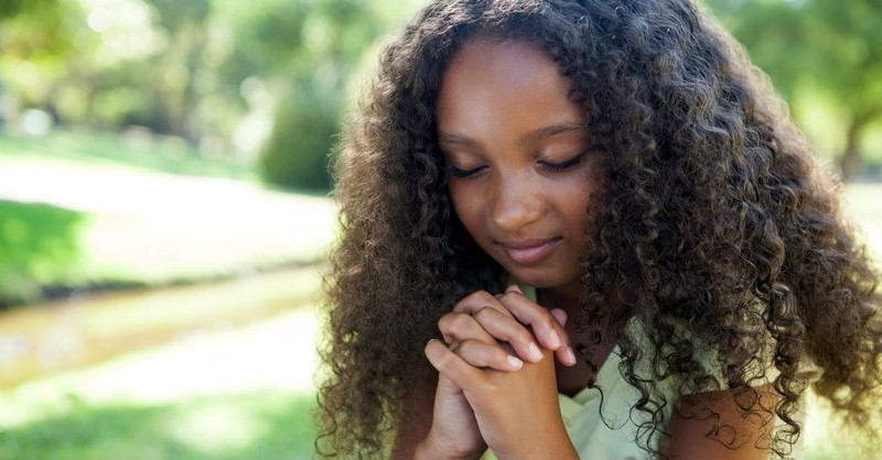 4 Ways to Disciple Children in Prayer