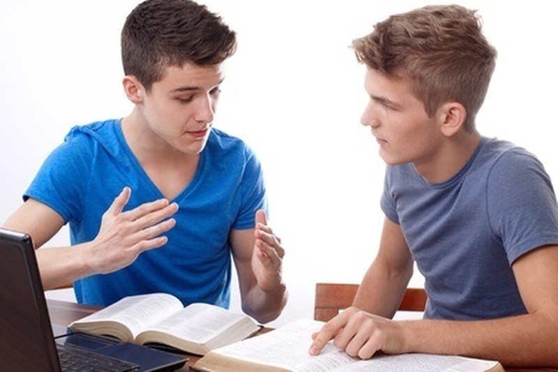 10 Ways to Stand up for Christ in College