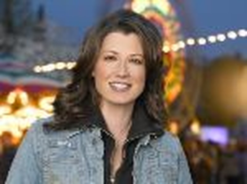 Amy Grant Helps Fulfill Dreams on NBC's New "Three Wishes"