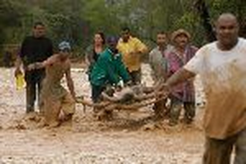 Christians Provide Help to Dominican Republic Flood Victims