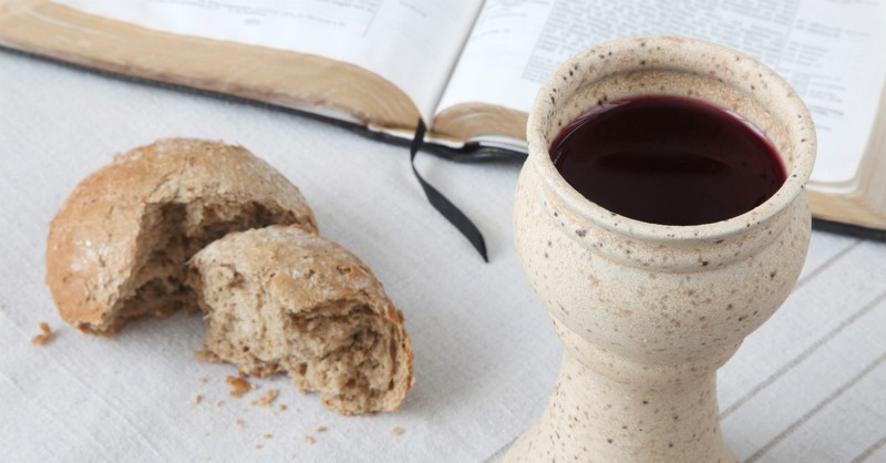 communion elements to illustate lutheran sacraments