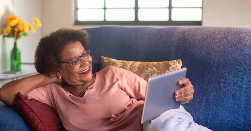 10 Fresh Ideas for Grandparents to Stay in Touch During COVID-19