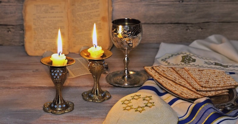 Pesach Eve Passover items of Jewish holiday matzoh