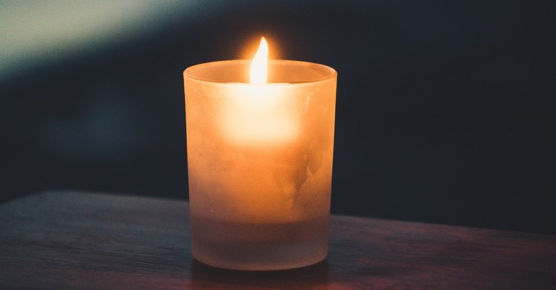 10 Prayers for the Woman Grieving Loss This Holiday Season