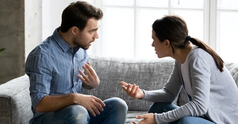5 Warning Signs of Manipulative People (and How to Deal with Them)