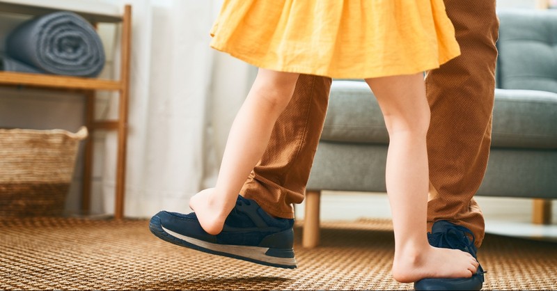 How Dads Can Make Sure Their Daughters Don't Feel Left Out