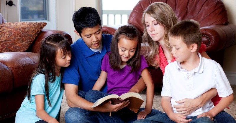 3 Ways to Teach Your Family Community Instead of Individualism