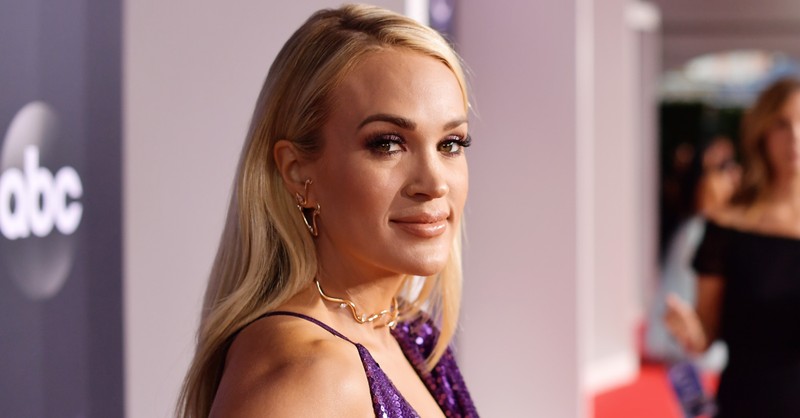 Carrie Underwood, Underwood performed her new Christian music album in Nashville on Easter Sunday