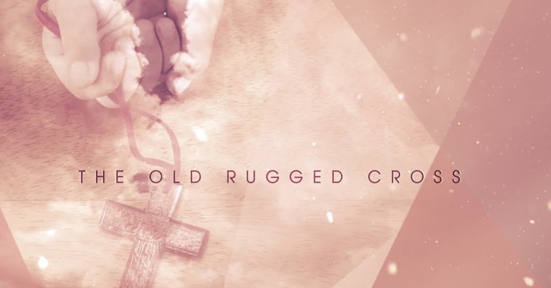 Carrie Underwood Sings ‘The Old Rugged Cross’