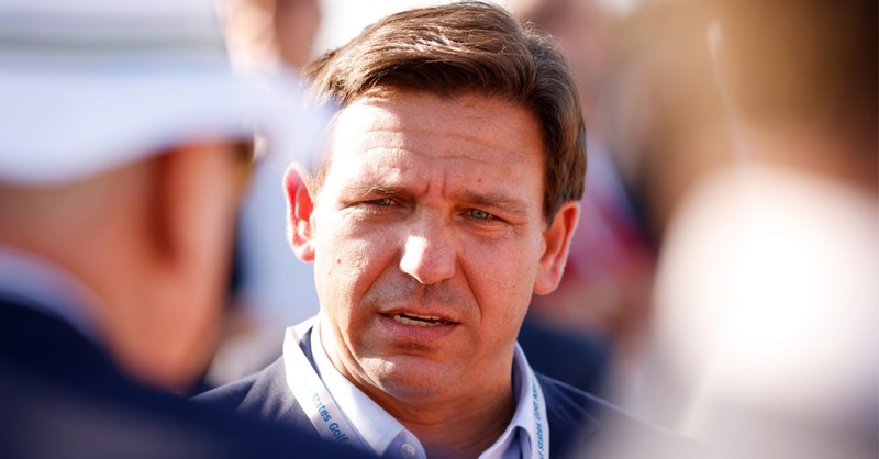 Atheist Group Condemns Ron DeSantis for Painting Nonreligious People 'In a Deeply Unfavorable Light'