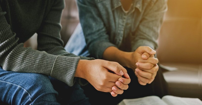 A Five-Step Guide to Praying for Your Loved Ones