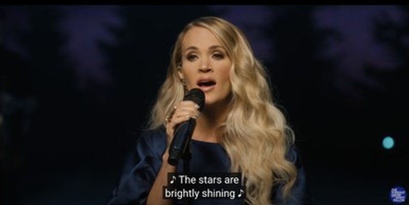 Carrie Underwood sings O, Holy Night
